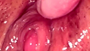 Amateur Asian Pink Pussy Licked 132 Days Post-Virginity