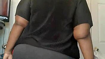 A nice Dominican housewife with a big and juicy ass