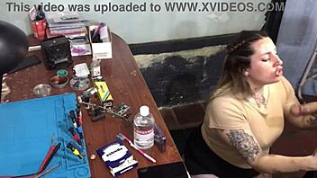 No money to pay technician, so I sucked his dick 😏