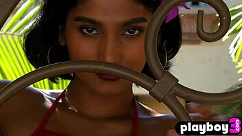 All natural MILF Angel Constance poses naked outdoors