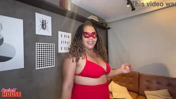 Marido Corno Prepara Surpresa Com 3 Paus Para Esposa Gordinha