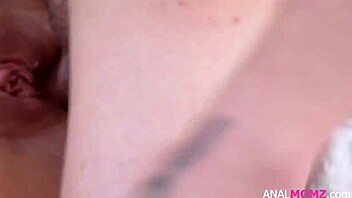 I’m giving milf Vivianne DeSilva next door an anal creampie