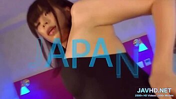 japanese lips working that cock in vol 11! 😍