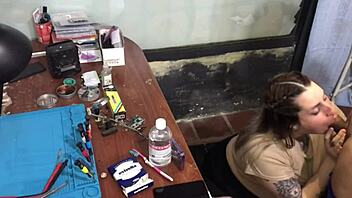 No money to pay technician, so I sucked his dick 😏