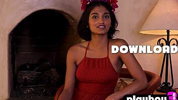 All natural MILF Angel Constance poses naked outdoors