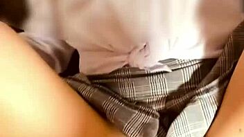 Argentine model nympho spreads legs for her internship boss!