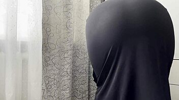 Hot Algerian Milf Gets Horny While Cleaning Her Wet Pussy