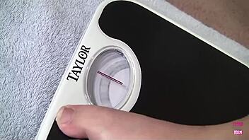 Gorgeous chunky blonde sasha juggs loves missionary fucking