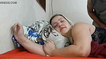 Sua Cunhada Estava Tendo Sonhos Quentes E Seu Irmão Não Estava Em Casa