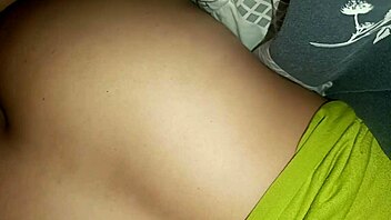 Indah Nya Bisa Selingkuhi Ibu Mertua Cantik Pantat Montok