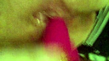 Sharinmailove, the chubby BBW, masturbates with dildo solo