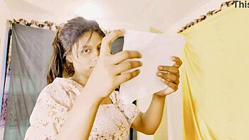 uhh, two young chicks bangin’ hot in a threesome!