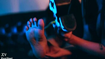 My Barefoot Latina Feet Are Worshipped By Horny Lesbian Sluts.