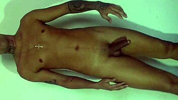 i masturbate my small cock for followers subscribe for success