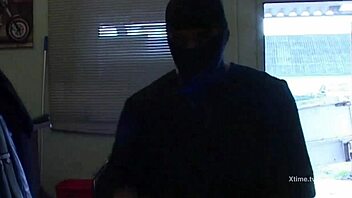 I’m hooked on backstage vibes before filming Italian porn