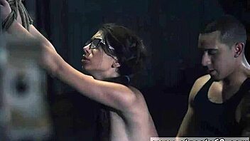 Piper Says, 'Guys Do Make Passes at Cute Girls with Glasses!'