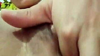 thick fat chick with big pussy wants to have sex with all guys who are limp