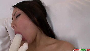 ren azumi leaves her man to play with toys in her shaved pussy, squirting