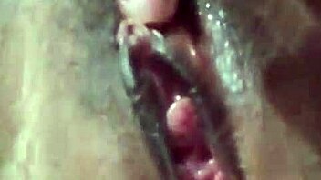 thick fat chick with big pussy wants to have sex with all guys who are limp