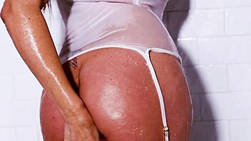 Julia Ann Poses Teasingly In Hot Shower