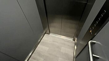 latina milf neighbor fucks young bbc guy in elevator, wants creampie 😏