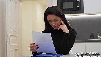 Zuzu Sweet does interracial interview backstage