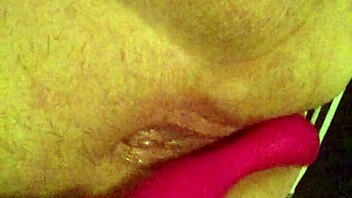 Sharinmailove, the chubby BBW, masturbates with dildo solo