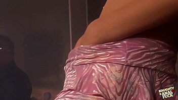 Slutty blonde fantasizes about her bum getting plowed while playing with dildos and big tits in hardcore shoes.