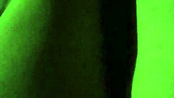 gretala flashes her pregnant wife in the dark