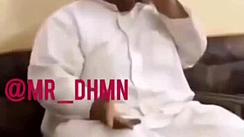 걸프 미녀 집에서 미친 몸매로 섹시 댄스 추는 최고 영상