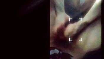 i'm givin a footjob to this old man cheatin 😍