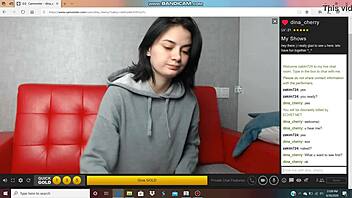 Hot Russian camgirl, wanna see her wild solo show?