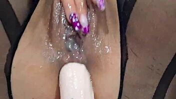 i watch hermosa pelirroja tetona fuck her big ass with dildo for squirt