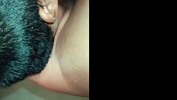 Delicioso squirt a morena. Big ass and black cock make it intense.