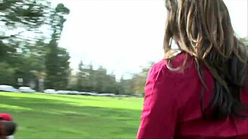 Тази зряла куга жадува ли черна кура в горещ аматьорски плей или какво?