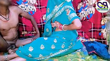 Claire Vaise says, fuck my desi pussy hard