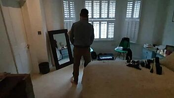 The secretary performs oral in roleplay. Want more?