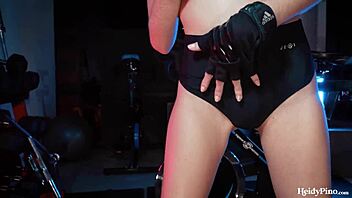 Heidy Pino's Naked Fitness Relaxation!