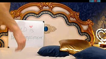 russian babe looks incredible on webcam with toys 😍