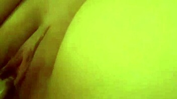 nerd madison wilde gives blowjob then sits on hard shaft 😈