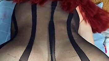 i watch hermosa pelirroja tetona fuck her big ass with dildo for squirt