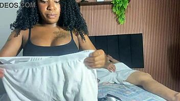 meu desejo de grávida é fazer meu marido me fuder com vontade em várias posições até jorrar leitinho no meu corpinho black