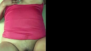 Delicioso squirt a morena. Big ass and black cock make it intense.