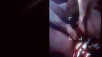 i'm givin a footjob to this old man cheatin 😍