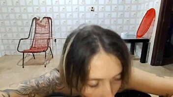 Ela Já Não Aguenta Mais De Tesão Com Swingers