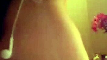 my friend lets herself be recorded