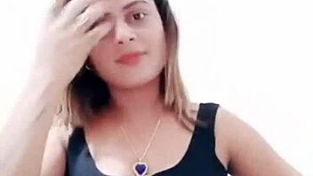 Indian woman performs a sexy dance routine