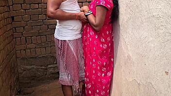 Ever seen bhabhi in saree roughly taken by devar ji?