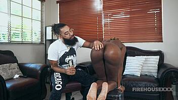 oh, this game stream distracted by a sloppy blowjob