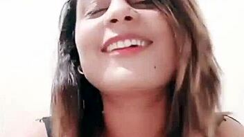 Indian woman performs a sexy dance routine